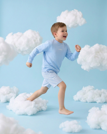 Blue Kids’ Sweatshirt “kinddot.”