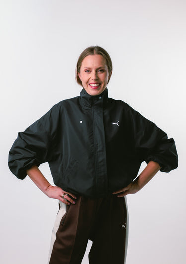 kinddot. x Puma juoda lengva striukė