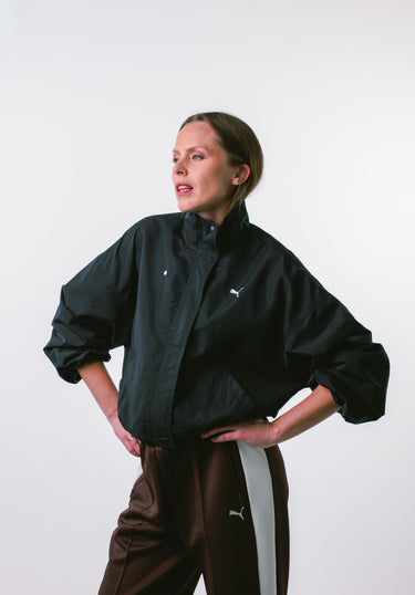 kinddot. x Puma juoda lengva striukė