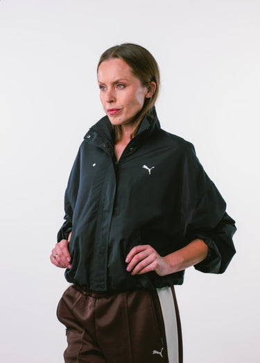 kinddot. x Puma juoda lengva striukė
